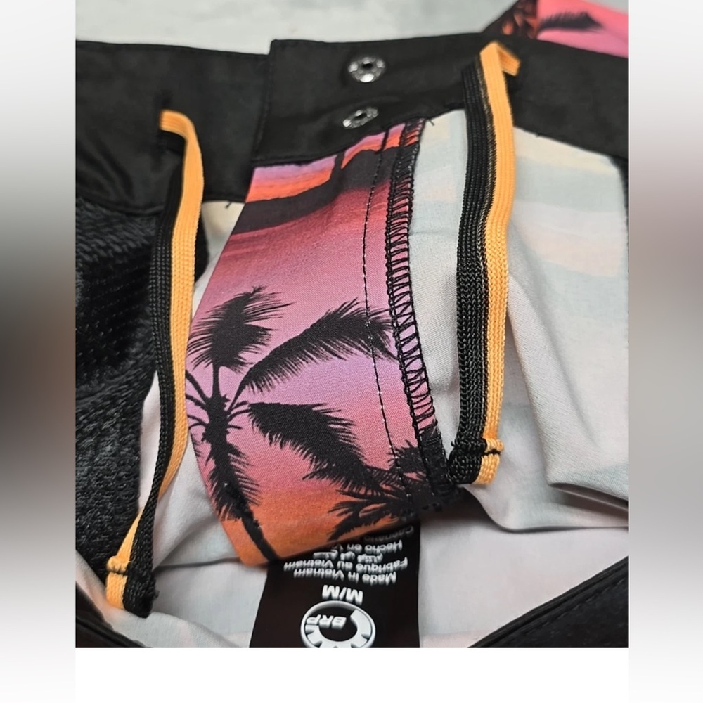 NWT Women’s Sea-Doo Classic 6” Boardshorts - Sunset Palm Trees Med - Picture 9 of 14